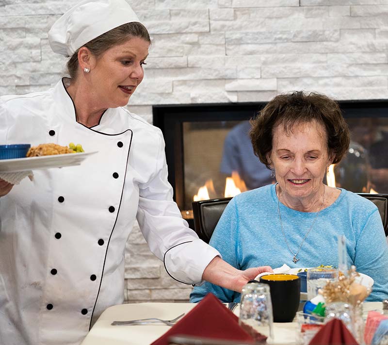 Dining - Independent Living Services and Features​